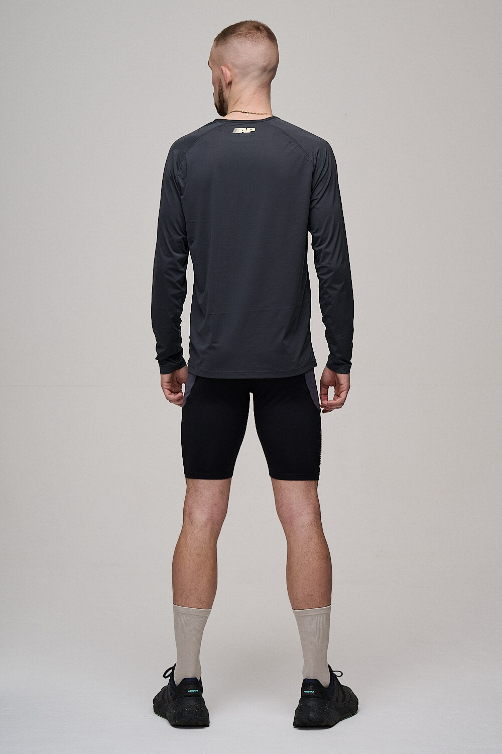 Off-Season Long Sleeve Running Tee | Charcoal