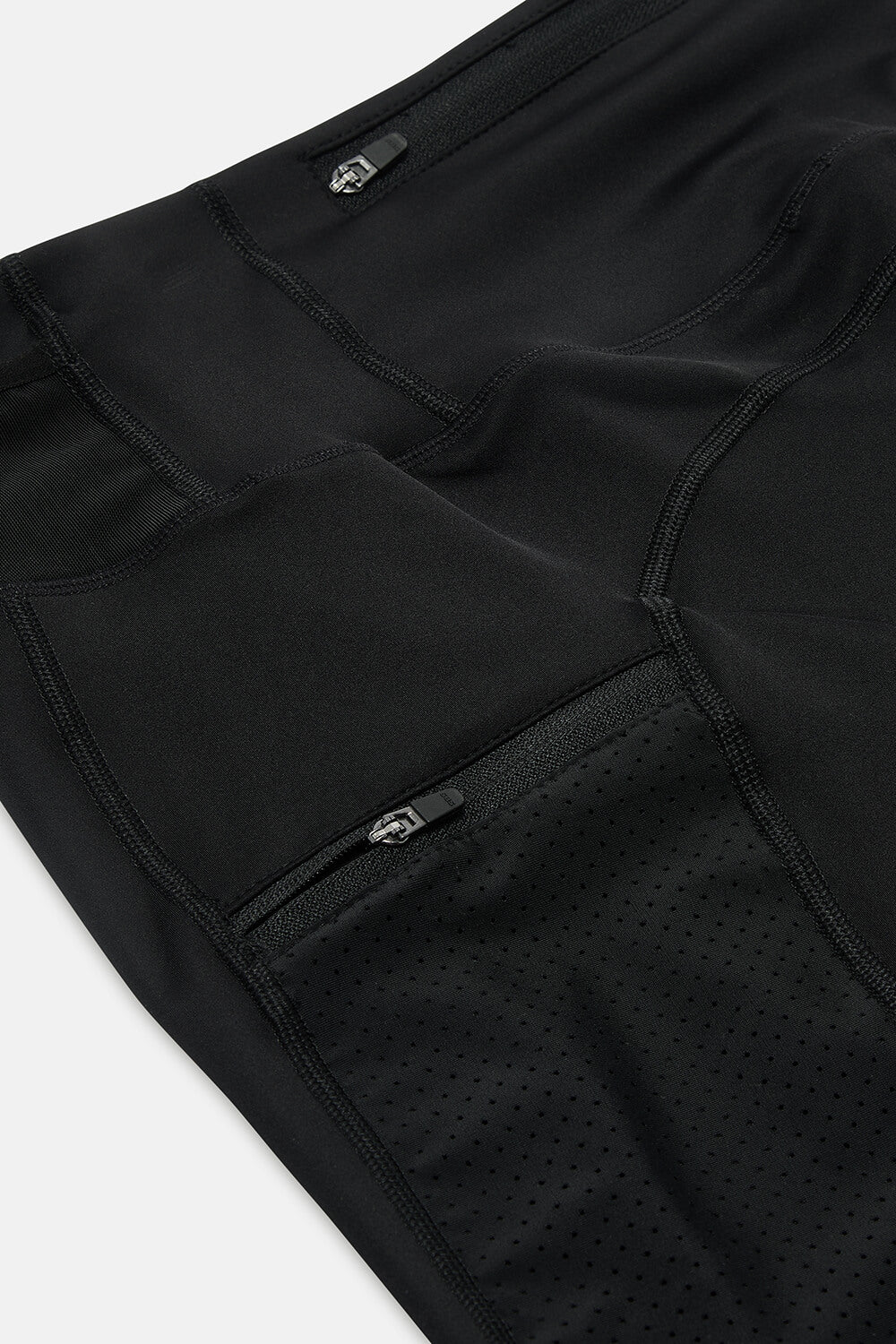 Everyday Athlete Women's Half-Tight Running Shorts | Black